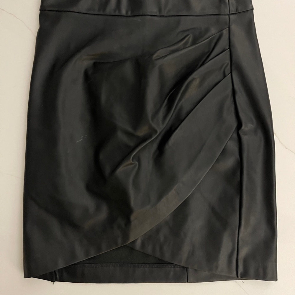 Dynamite Black Pencil Skirt
